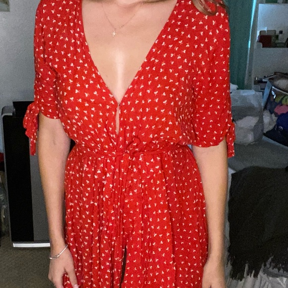 X REVOLVE Oslo Dress in Rosario Red
FAITHFULL THE BRAND - Picture 4 of 7